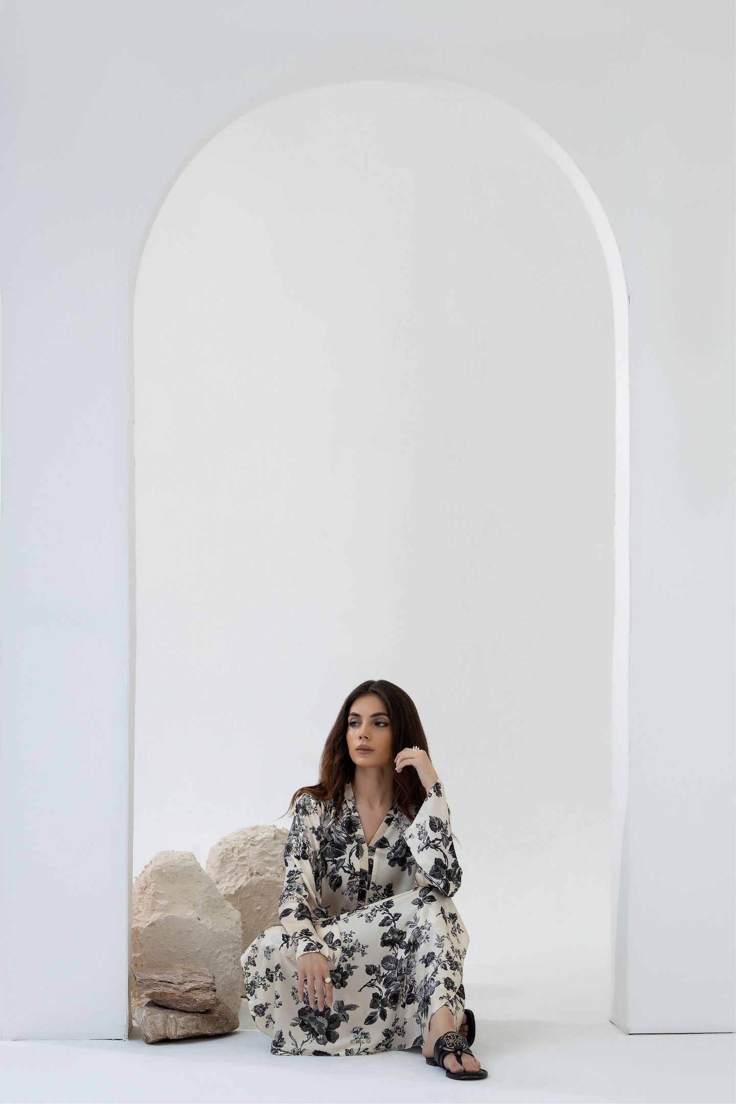 Classic Cream & Black Rose - Printed Silk Coord