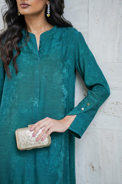 Emerald Embossed Silk Set