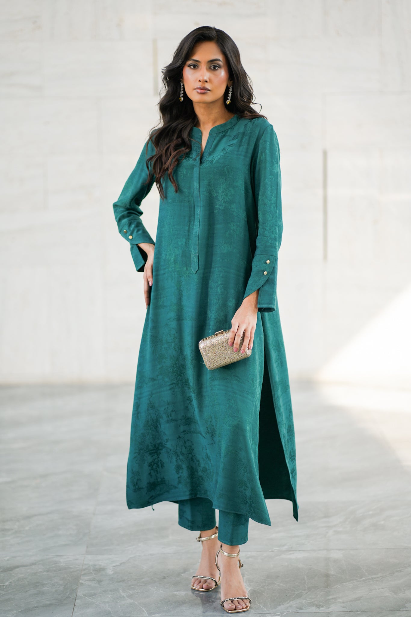 Emerald Embossed Silk Set